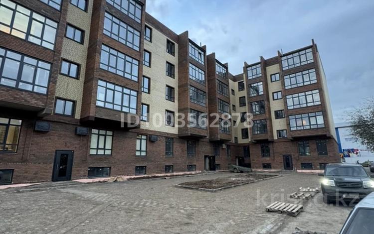1-бөлмелі пәтер · 55.1 м² · 3/5 қабат, Абая 44, бағасы: 19.5 млн ₸ в Уральске — фото 5