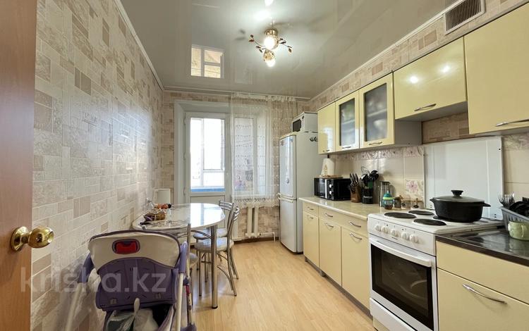 2-комнатная квартира · 52.5 м² · 5/5 этаж, Майкудук, мкр Мамыраева 13 — Каскад, детский сад Айгерим за 14.7 млн ₸ в Караганде, Алихана Бокейханова р-н — фото 2