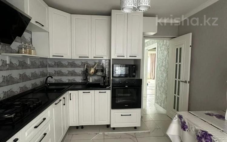 2-бөлмелі пәтер · 50 м² · 5/5 қабат, мкр Айнабулак-3, бағасы: 31.4 млн ₸ в Алматы, Жетысуский р-н — фото 2