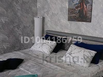 1-комнатная квартира · 30 м² · 5 этаж, Пришахтинск 24/1 за 10 000 〒 в Караганде, Алихана Бокейханова р-н