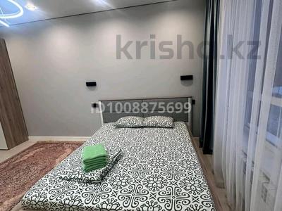 2-комнатная квартира · 60 м² · 3/13 этаж, Просп. Назарбаева 28 — Райымбек за 15 000 〒 в Алматы, Жетысуский р-н