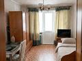 2-комнатная квартира · 43 м² · 3/5 этаж, Майкудук, Майкудук, 12й микрорайон 16 — Находится возле детского садика и базара за 10 млн ₸ в Караганде, Алихана Бокейханова р-н — фото 2