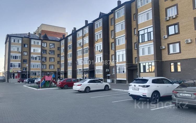 2-бөлмелі пәтер · 75 м² · 2/5 қабат, Ескі аэропорт ш/а., Достык 64, бағасы: 36.8 млн ₸ в Уральске, мкр Старый Аэропорт — фото 18