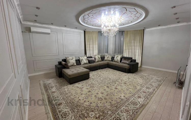 4-комнатная квартира · 156 м² · 9 этаж, Кунаева 38а за 380 000 ₸ в Шымкенте — фото 2