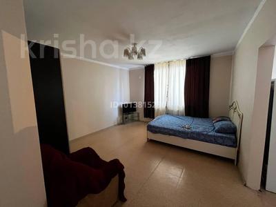 1-комнатная квартира · 40 м² · 1/9 этаж, Гагарина 1 за 13.5 млн ₸ в Уральске