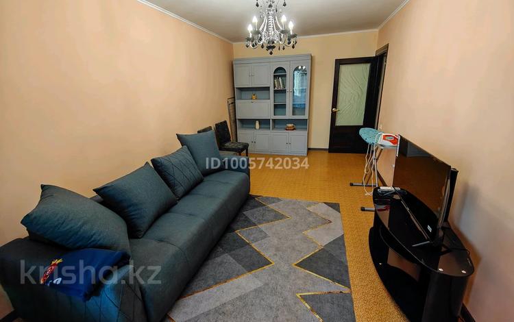 2-комнатная квартира · 48 м² · 3/5 этаж, мкр Казахфильм за 280 000 ₸ в Алматы, Бостандыкский р-н — фото 2