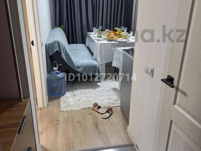 1-бөлмелі пәтер · 33 м² · 1/3 қабат, Жангозина 61Б, бағасы: 160 000 ₸ в Каскелене