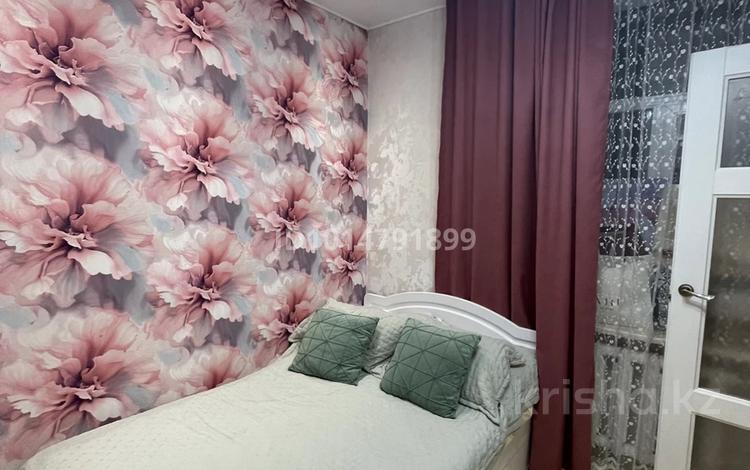 2-комнатная квартира · 56.4 м² · 4/4 этаж, БУХАР ЖЫРАУ — Дка горняков ( возле центрального парка) за 40 млн ₸ в Караганде, Казыбек би р-н — фото 2