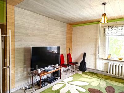 Продажа домов и дачи в Карагандинской обл.: Отдельный дом · 6 комнат · 200 м² · 10 сот., Пожарского за 35 млн 〒 Отдельный дом · 6 комнат · 200 м² · 10 сот., Пожарского за 35 млн 〒 в Караганде, Алихана Бокейханова р-н