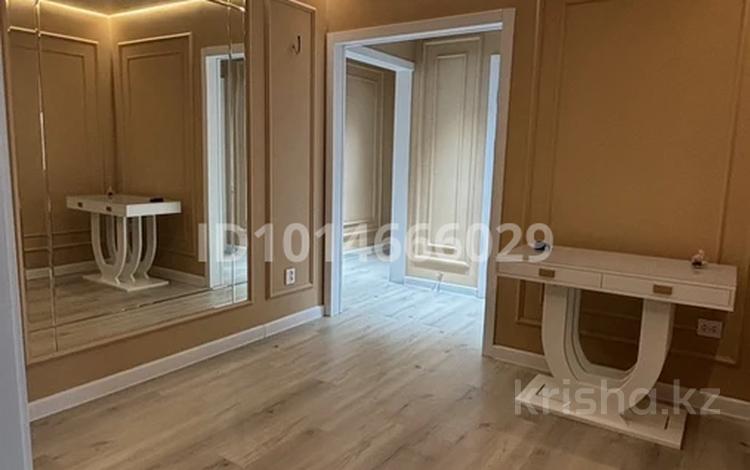 5-комнатная квартира · 97 м² · 3/5 этаж, Голубые Пруды за 42 млн ₸ в Караганде, Алихана Бокейханова р-н — фото 2