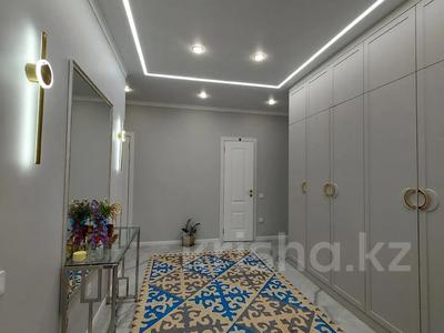 3-комнатная квартира · 90 м² · 8/12 этаж, Хусейн Бен Талал 28 за 80 млн 〒 в Астане, Есильский р-н