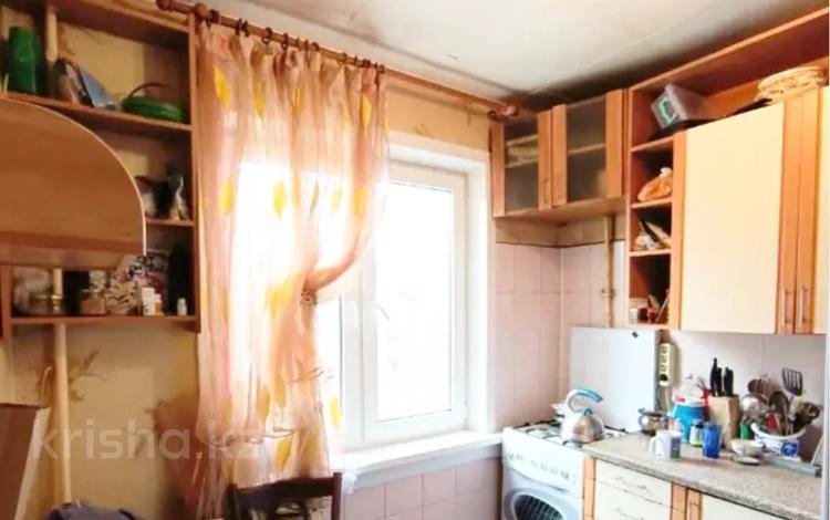 3-бөлмелі пәтер, 60 м², 3/4 қабат, мкр №3 12 — ул Саина, бағасы: 26.5 млн 〒 в Алматы, Ауэзовский р-н — фото 3