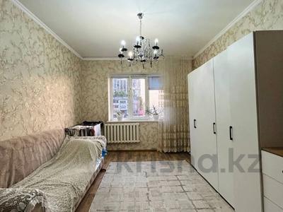2-комнатная квартира · 41.3 м² · 5/5 этаж, мкр Мамыр-1 10 за 27.5 млн ₸ в Алматы, Ауэзовский р-н