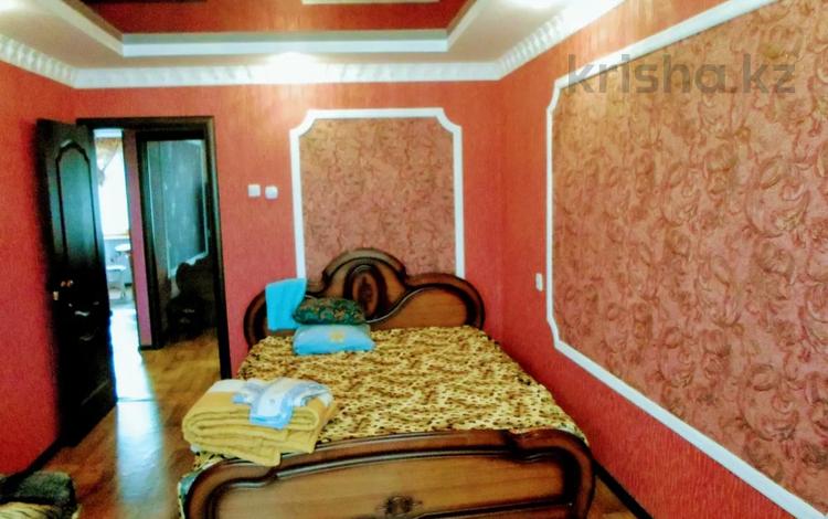 2-комнатная квартира · 50 м² · 1/5 этаж, Ескалиева 186 — проспект Достык за 15 000 ₸ в Уральске — фото 2