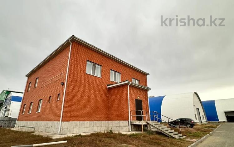 Еркін, кеңселер, қоймалар · 1000 м², бағасы: 350 млн ₸ в Актобе, мкр. Алтын орда — фото 6