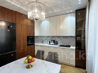2-комнатная квартира, 74 м², 1/9 этаж, мкр Аксай-4 за 50 млн 〒 в Алматы, Ауэзовский р-н