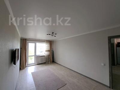 2-комнатная квартира · 44.4 м² · 5/5 этаж, Пришахтинск, Пришахтинск, 22й микрорайон — Центр, Буратино за 12.5 млн ₸ в Караганде, Алихана Бокейханова р-н