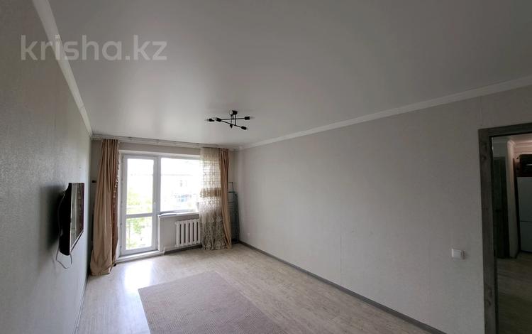 2-комнатная квартира · 44.4 м² · 5/5 этаж, Пришахтинск, Пришахтинск, 22й микрорайон — Центр, Буратино за 12.5 млн ₸ в Караганде, Алихана Бокейханова р-н — фото 2