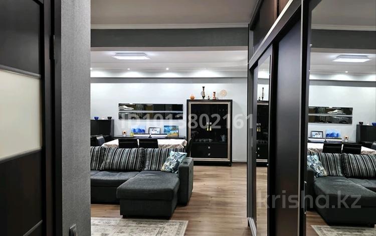 2-бөлмелі пәтер · 90 м² · 3/5 қабат, мкр Думан-2 25, бағасы: 350 000 ₸ в Алматы, Медеуский р-н — фото 2