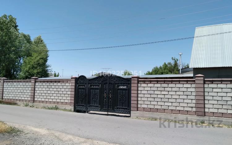 Отдельный дом · 5 комнат · 140 м² · 8 сот., Водопьянова 6 а — Возле 33- школы ,сто локтив за 28 млн 〒 в Таразе — фото 2