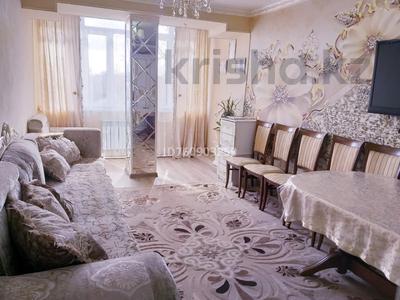 3-комнатная квартира · 63 м² · 2/3 этаж, мкр Фёдоровка 2/1 — Вагонная за 20 млн ₸ в Караганде, Казыбек би р-н