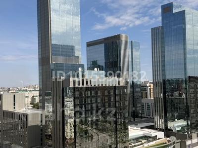 4-комнатная квартира · 175 м² · 18/18 этаж, Акмешит 1 за 295 млн ₸ в Астане, Есильский р-н