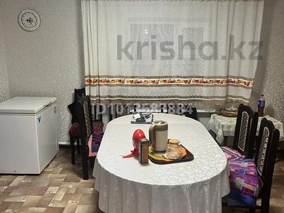 Жеке үй · 2 бөлме · 50 м², Самархан 13, бағасы: 10 000 ₸ в Усть-Каменогорске