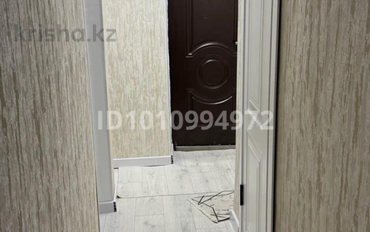 2-бөлмелі пәтер · 49 м² · 1/5 қабат, 2, бағасы: 180 000 ₸ в Атырау, мкр Авангард-2 — фото 2