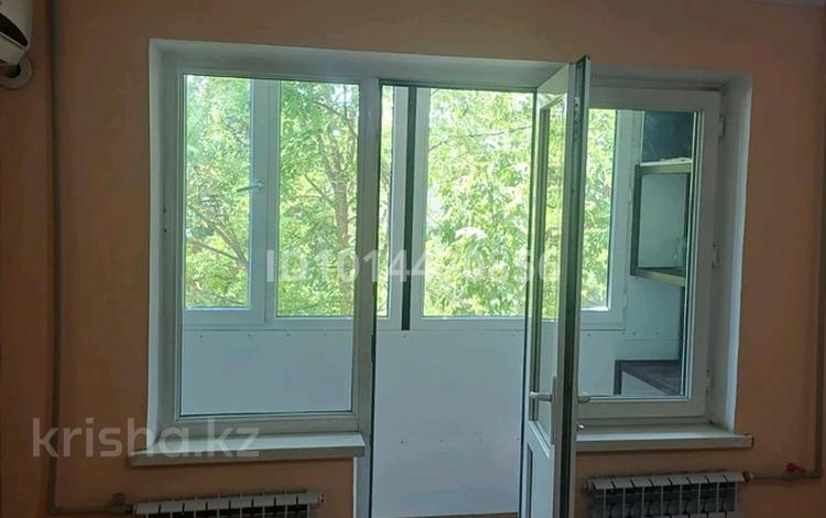 1-комнатная квартира · 32 м² · 2/5 этаж, Айбергенова 5 — Республика, Жангелдина за 120 000 ₸ в Шымкенте — фото 2