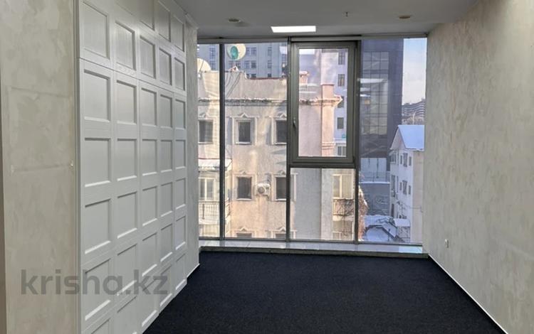 Свободное назначение, офисы, кабинеты и рабочие места, студии · 40 м² за 760 000 ₸ в Алматы — фото 2