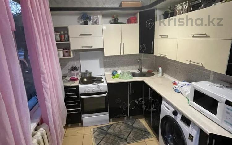 4-комнатная квартира, 60 м², 1/5 этаж, Добролюбова 43