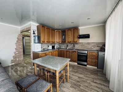 4-бөлмелі пәтер, 80 м², 5/5 қабат, мкр Михайловка , Мкр Михайловка, улица Крылова 54, бағасы: 27.7 млн 〒 в Караганде, Казыбек би р-н