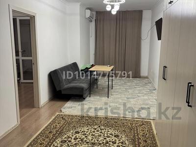 1-бөлмелі пәтер · 40 м² · 2/4 қабат, Шымкент тас жолы 8/4 — Тұран молл, бағасы: 3 000 ₸ в Туркестане