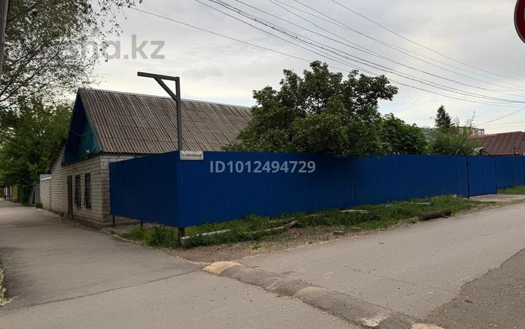 Отдельный дом · 3 комнаты · 130 м² · 6 сот., Сергей тюленина 16 за 45 млн ₸ в Уральске — фото 2
