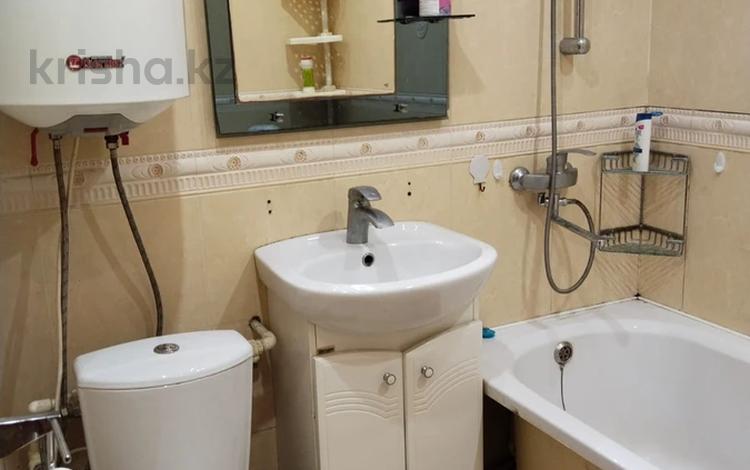 2-комнатная квартира · 47 м² · 2/5 этаж, мкр Михайловка , Крылова 11 — Охотская/Крылова за 170 000 ₸ в Караганде, Казыбек би р-н — фото 2