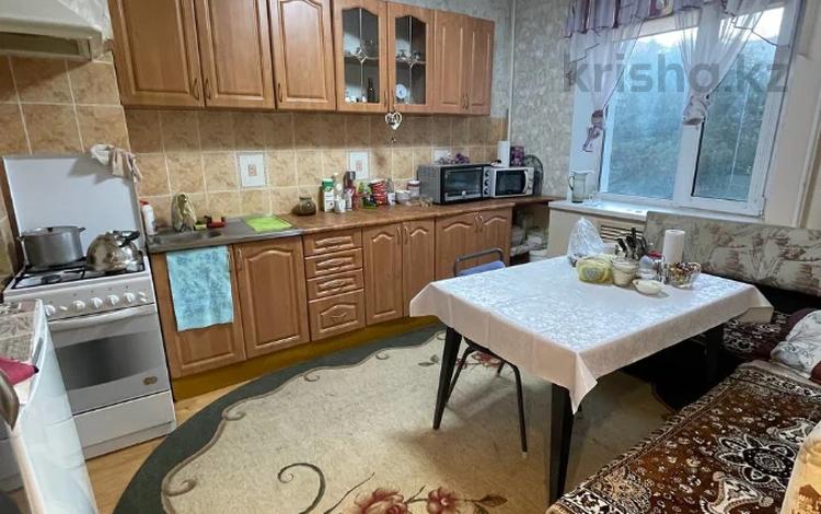 3-бөлмелі пәтер · 65 м² · 2/5 қабат, Карбышева 49, бағасы: 25 млн ₸ в Костанае — фото 2