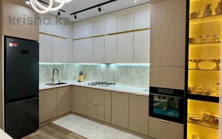 3-бөлмелі пәтер · 97.5 м² · 4/10 қабат, мкр. Алтын орда, улица Мустафы Шокая, бағасы: 37 млн ₸ в Актобе — фото 9