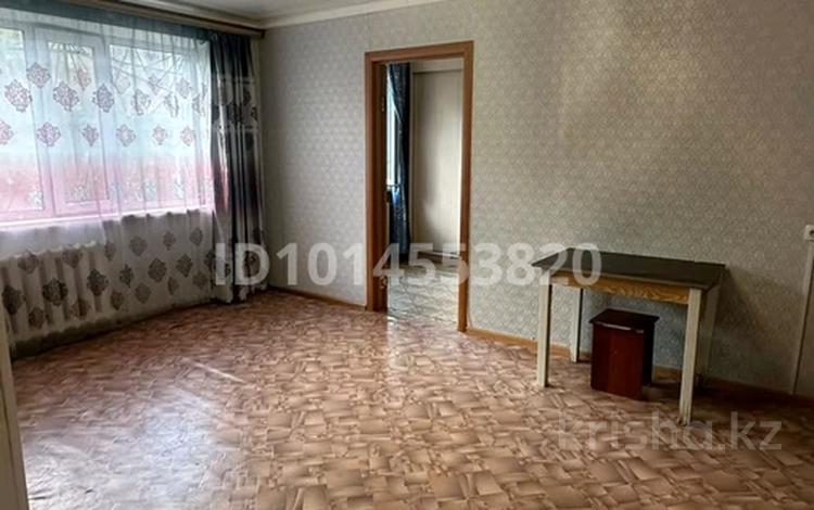 2-бөлмелі пәтер · 45 м² · 1/5 қабат, Абая 90 — Район акимата, бағасы: 70 000 ₸ в Темиртау — фото 11