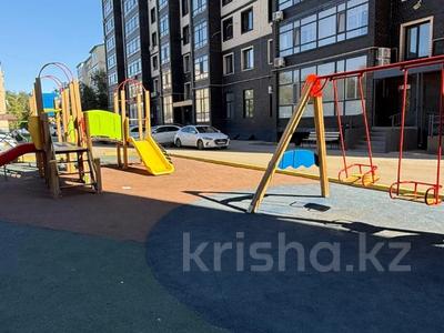 2-комнатная квартира · 80 м² · 7/10 этаж, Курмангазы 98 за 270 000 ₸ в Уральске