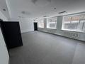 Свободное назначение, офисы, магазины и бутики, салоны красоты, медцентры и аптеки, образование, кабинеты и рабочие места, студии · 360 м² за ~ 2.2 млн 〒 в Караганде, Казыбек би р-н — фото 5