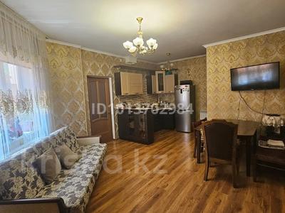 Отдельный дом · 5 комнат · 210 м² · 4 сот., Хусаинова 18 за 115 млн ₸ в Алматы, Алмалинский р-н