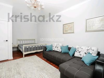1-бөлмелі пәтер · 40 м² · 1/5 қабат, Торайгырова 77, бағасы: 2 500 ₸ в Павлодаре