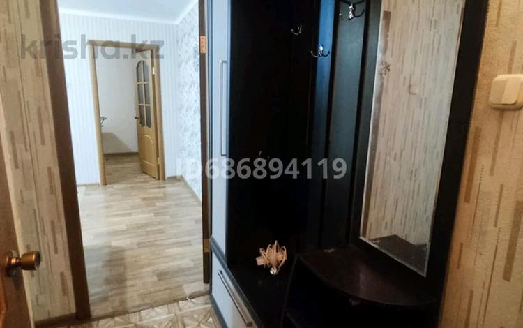 2-комнатная квартира · 44 м² · 1/5 этаж, проспект Абая — Абая-Абилкайыр-хана за 180 000 ₸ в Актобе — фото 2