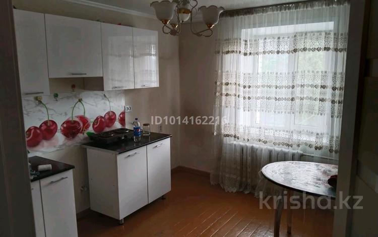 2-бөлмелі пәтер · 54 м² · 4 қабат, Назарбаев 83/1, бағасы: 13 млн ₸ в Усть-Каменогорске — фото 2