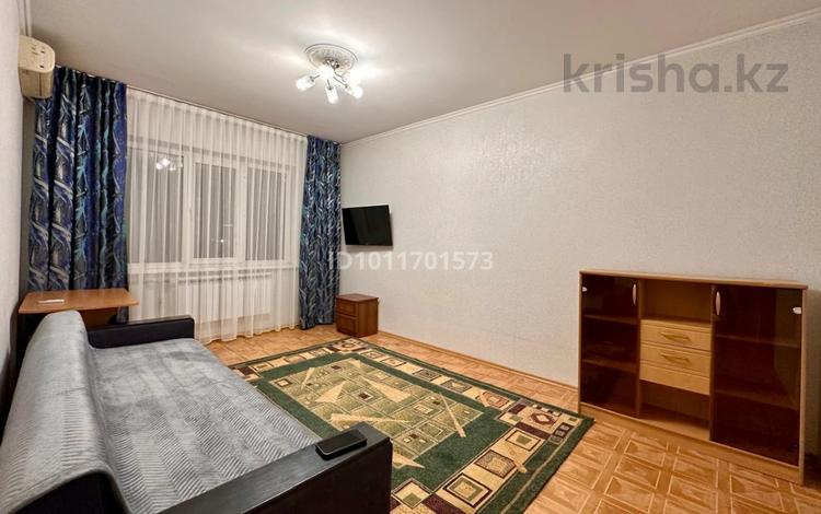 1-комнатная квартира · 42 м² · 6/9 этаж, мкр Таугуль 11 за 200 000 ₸ в Алматы, Ауэзовский р-н — фото 13