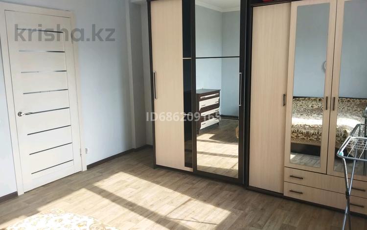 2-комнатная квартира · 42 м² · 10/10 этаж, мкр Аксай-5, Б. Момышулы 25 — Момышулы - Жубанова за 250 000 ₸ в Алматы, Ауэзовский р-н — фото 8