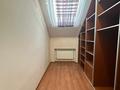 6-бөлмелі пәтер · 255 м² · 4/5 қабат, Ескалиева, бағасы: 68 млн ₸ в Уральске — фото 17