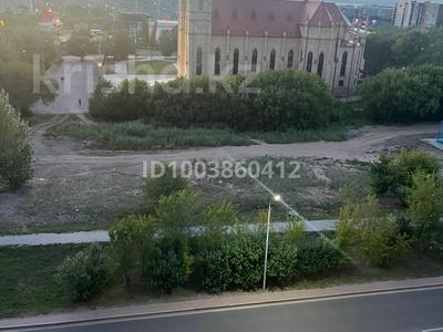 3-бөлмелі пәтер · 85 м² · 7/10 қабат, Юго-Восток ш/а., Сатыбалдина 28/4, бағасы: 300 000 ₸ в Караганде, Казыбек би р-н