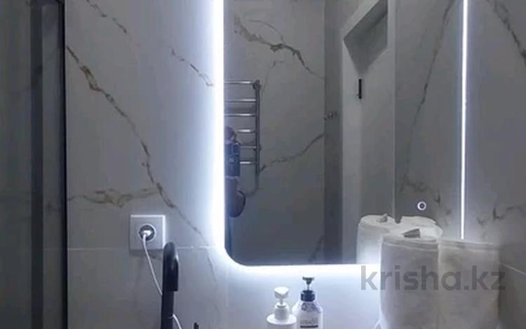 1-бөлмелі пәтер · 48 м² · 9/13 қабат, 16-ш/а. 85, бағасы: 13 000 ₸ в Актау, 16-й мкр  — фото 16