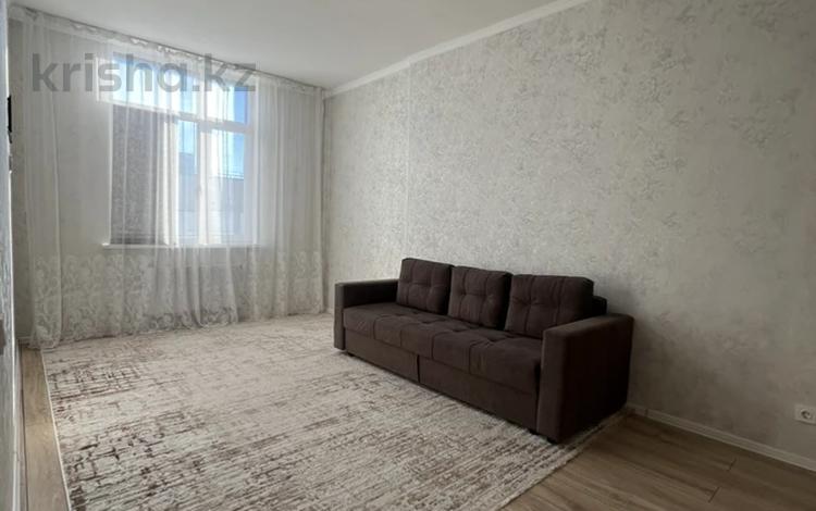 1-комнатная квартира · 40 м² · 10/17 этаж, А. Байтурсынова 32/1 за 220 000 ₸ в Астане, Алматы р-н — фото 2